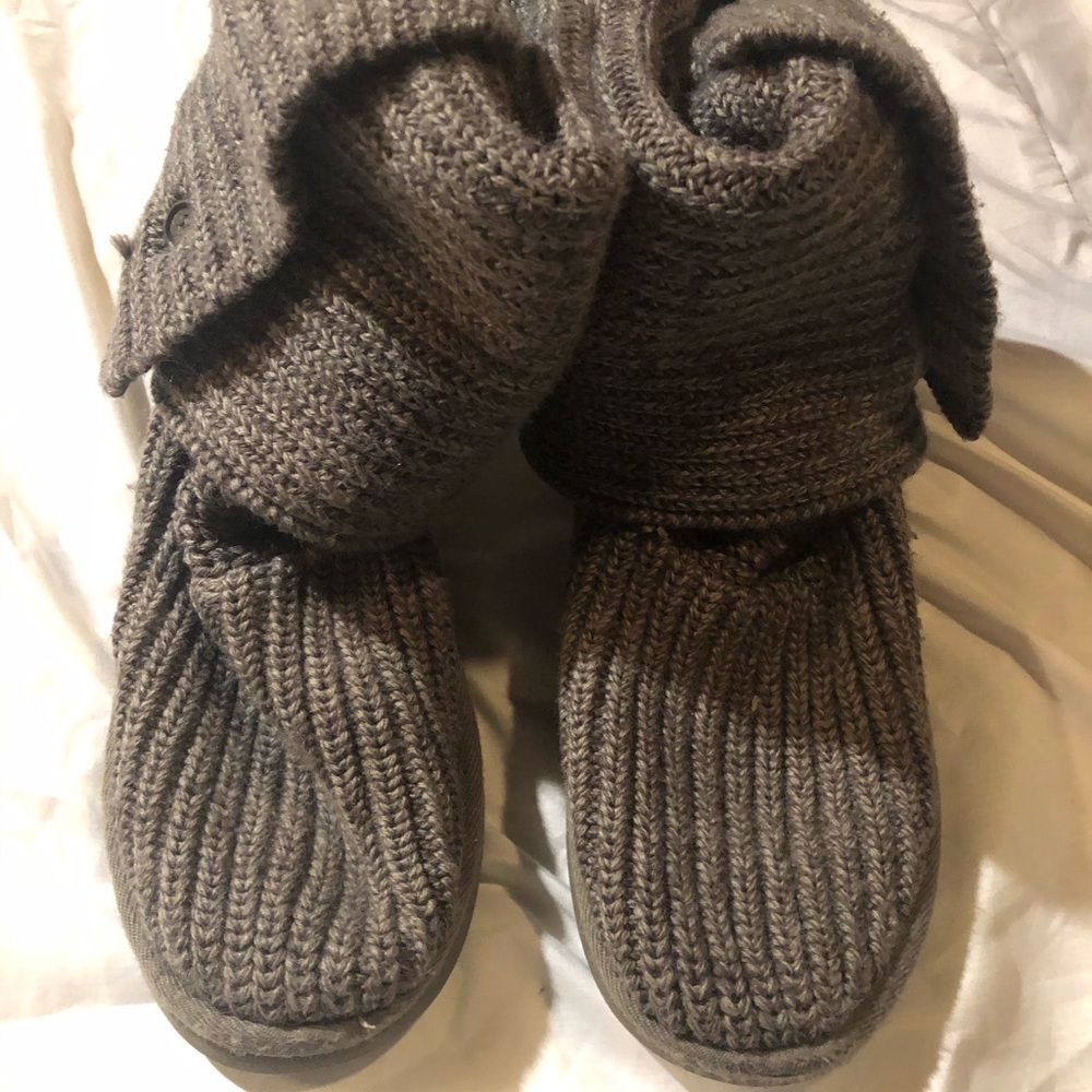 Grey Uggs - image 3